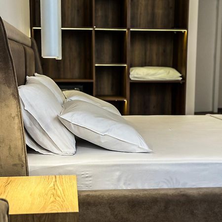 Alexander Rooms & Apartments Δυρράχιο Εξωτερικό φωτογραφία