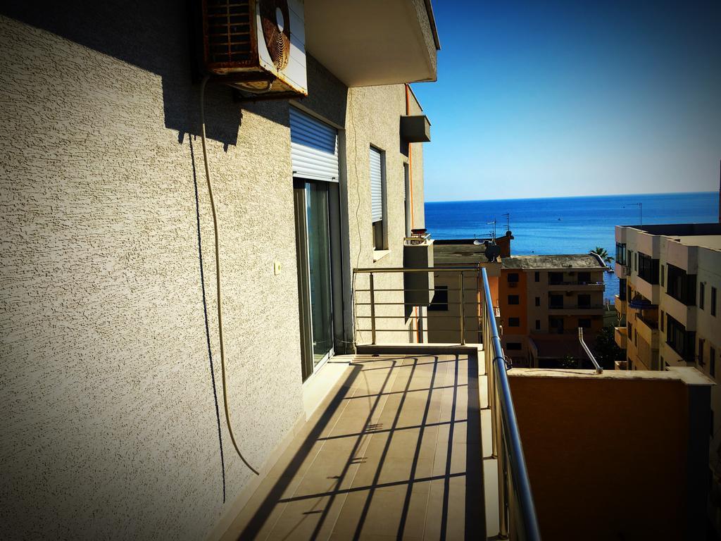 Alexander Rooms & Apartments Δυρράχιο Εξωτερικό φωτογραφία