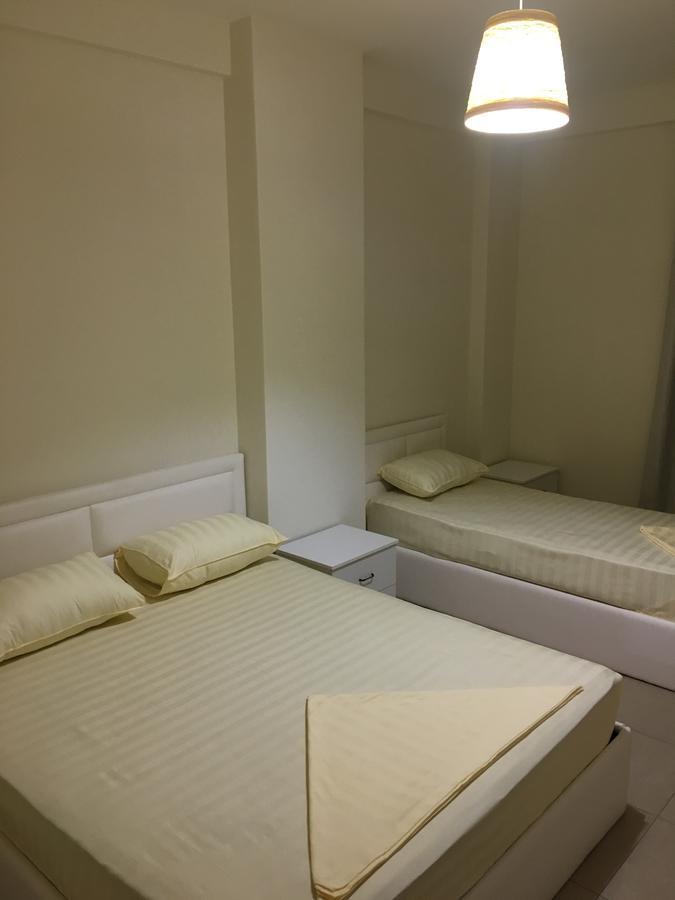Alexander Rooms & Apartments Δυρράχιο Εξωτερικό φωτογραφία