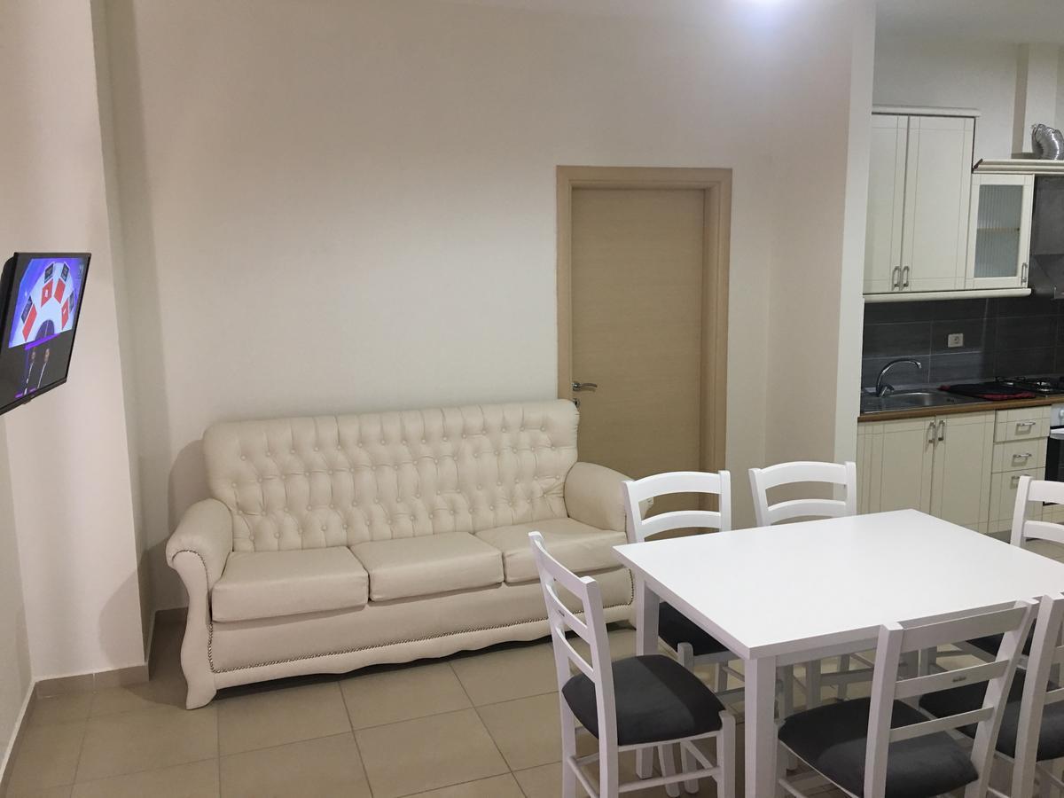 Alexander Rooms & Apartments Δυρράχιο Εξωτερικό φωτογραφία