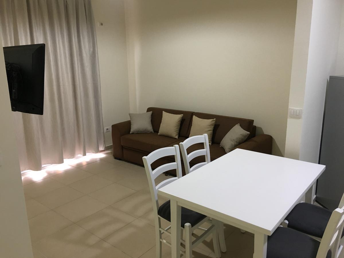 Alexander Rooms & Apartments Δυρράχιο Εξωτερικό φωτογραφία