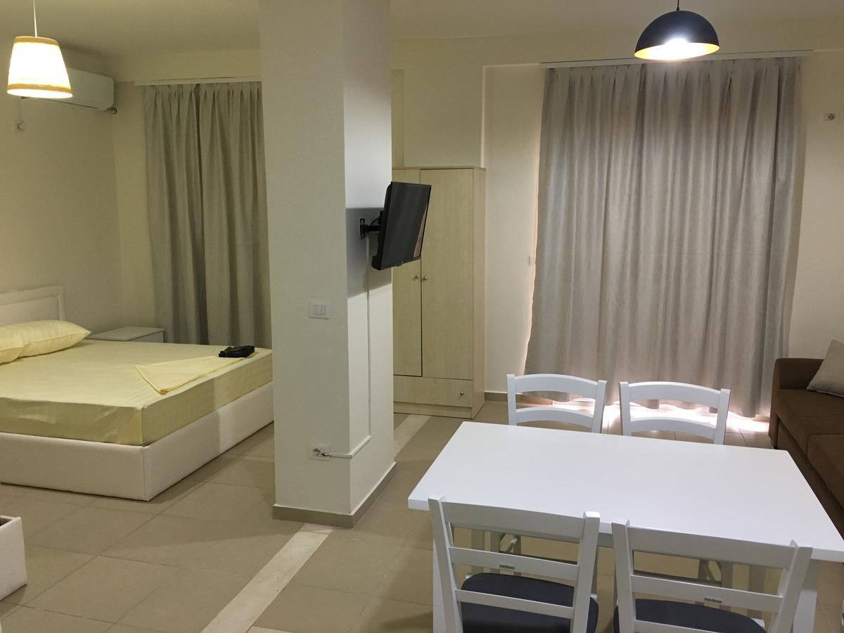 Alexander Rooms & Apartments Δυρράχιο Εξωτερικό φωτογραφία